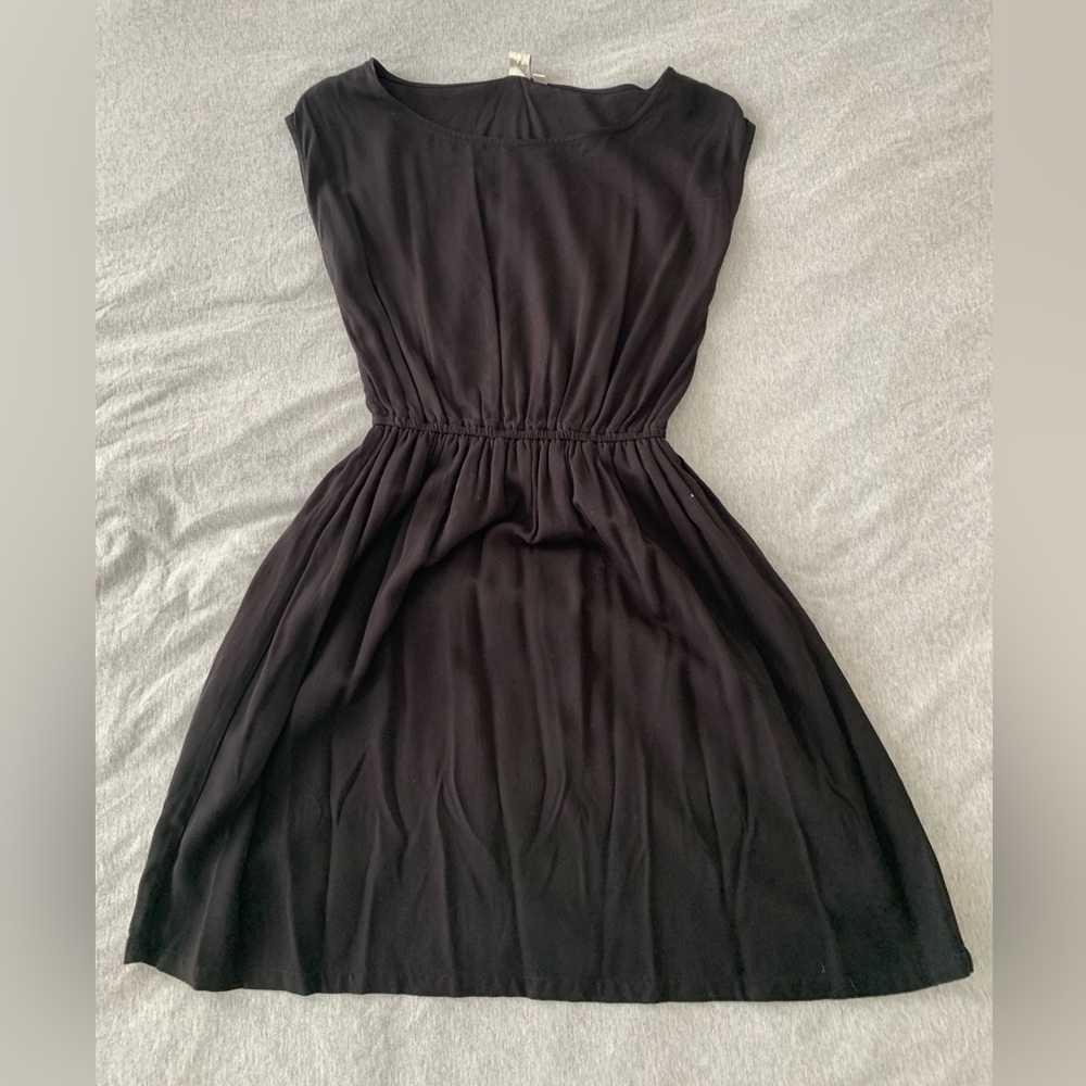 Black high neck Twik dress with elastic waist, size small